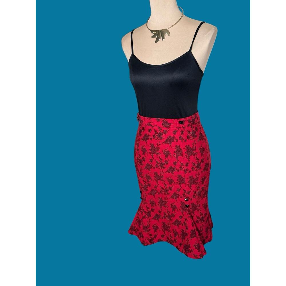 VOODOO VIXEN Retro Red & Black Floral Knee-Length Stretchy Wiggle Skirt, Pinup - Picture 13 of 14